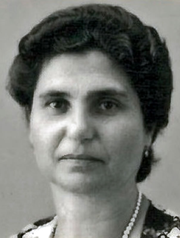 Dª Maria Emília Pinto de Carvalho